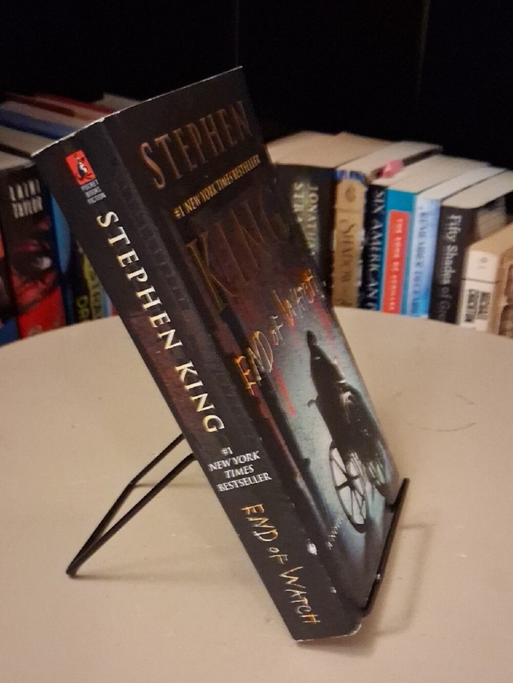 End of Watch By Stephen King - Picture 3 of 3